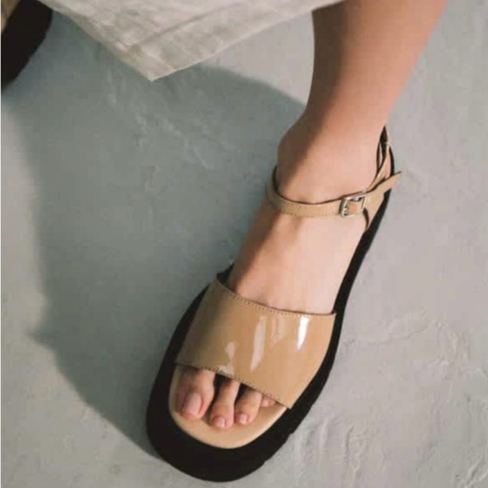 Miista Pauline Sandals Latte Patent (beige) size 8.5 or EU 39